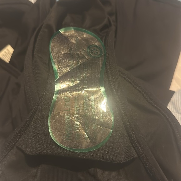 NWT: Coco Reef Contours Slimming Stellar Shirred Side Tie One Piece 14/38C - Picture 10 of 16